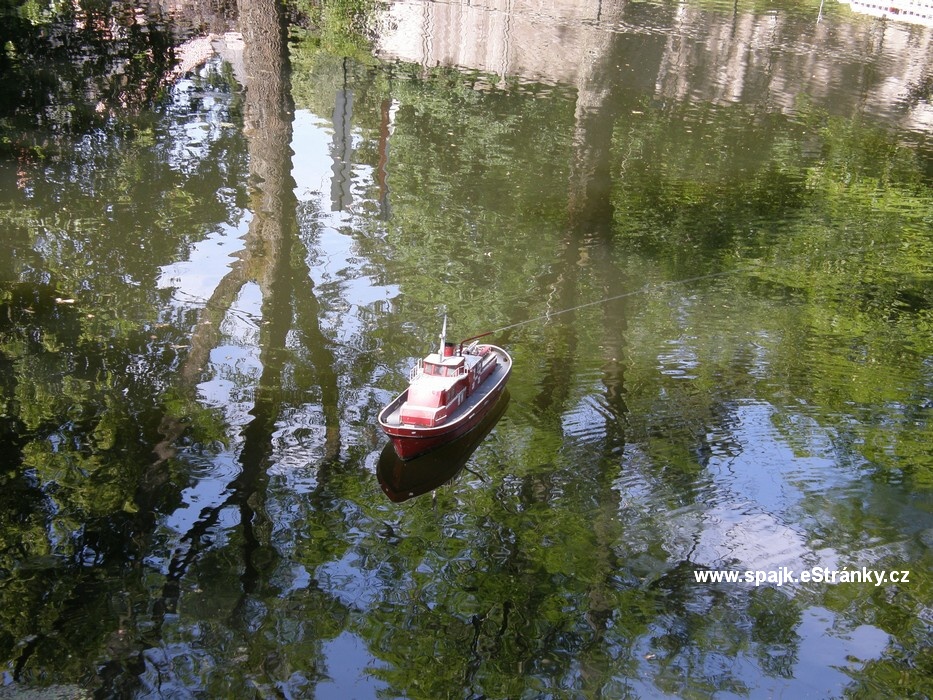 Děčín, požární člun Veverka